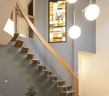 Salon redécoré avec home staging pour vente immobilière