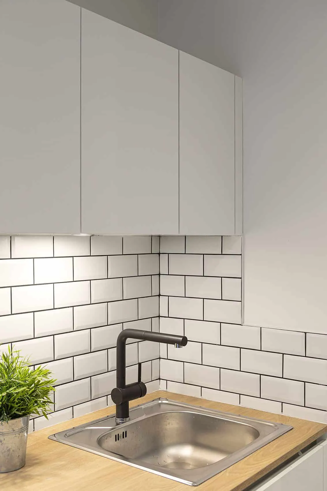 Rénovation d'un studio moderne à Lyon par notre cabinet d'architecture d'intérieur