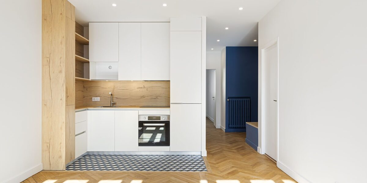 Renaud et Véronique m’ont confié la rénovation de leur appartement situé Rue Duguesclin dans le 6ème arrondissement de Lyon...